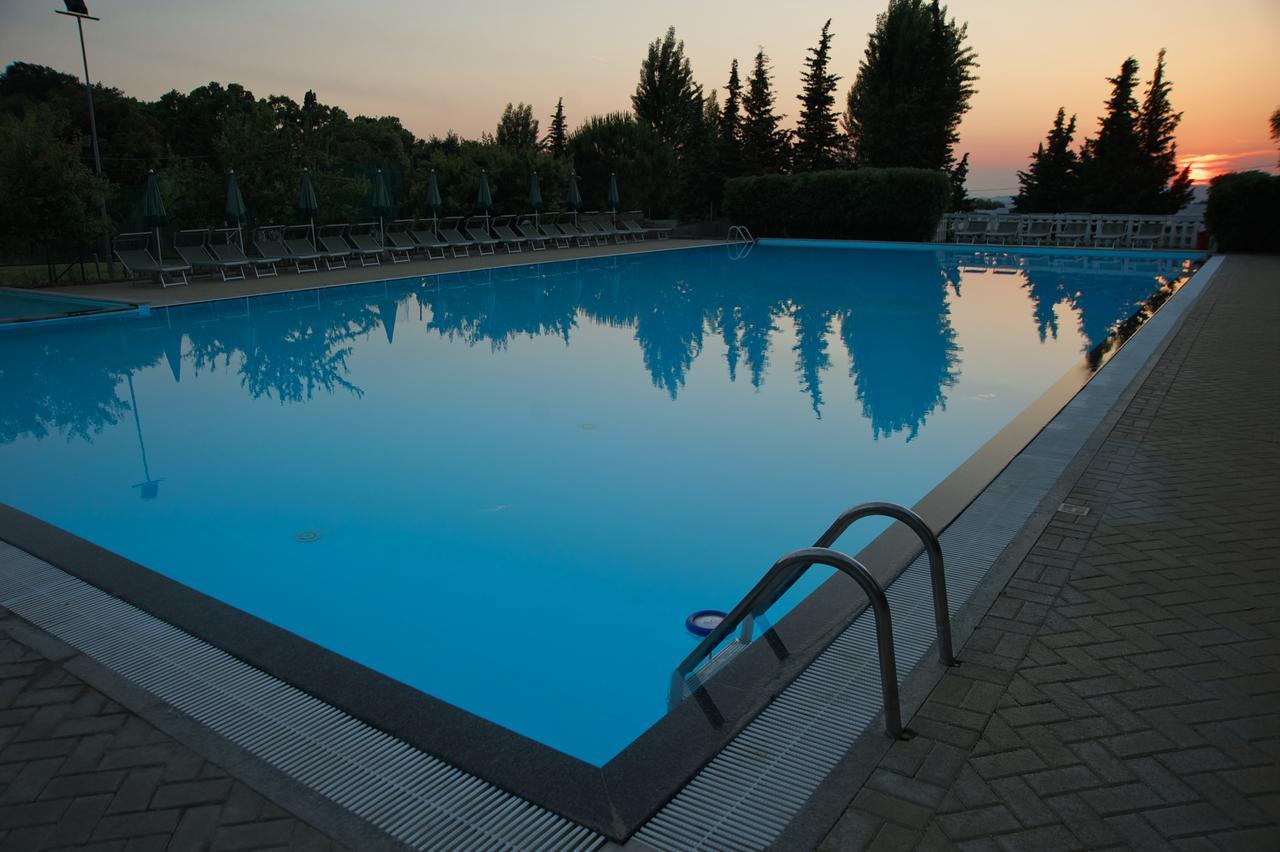Villaggio Turistico Camping Il Fontino Scarlino Exteriér fotografie